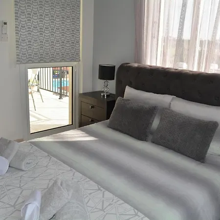 Eden Heights - Chlorakas Paphos - Sea View Luxury 2 Bed By Yiota *