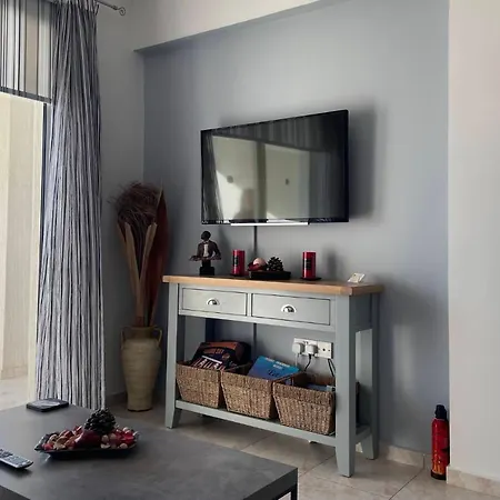 Apartment Eden Heights - Chlorakas Paphos - Sea View Luxury 2 Bed By Yiota