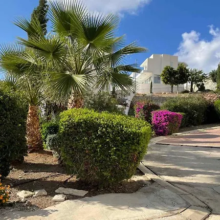Apartment Eden Heights - Chlorakas Paphos - Sea View Luxury 2 Bed By Yiota *