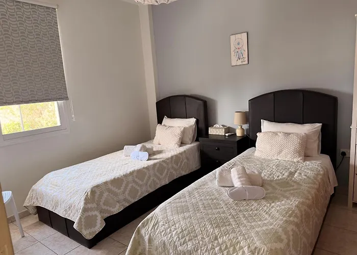 Eden Heights - Chlorakas Paphos - Sea View Luxury 2 Bed By Yiota